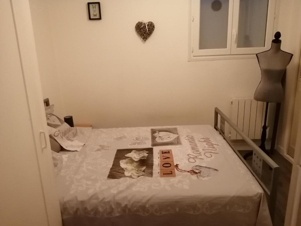 appartement type f2 proche PARIS 25 KM Andilly  Extérieur photo