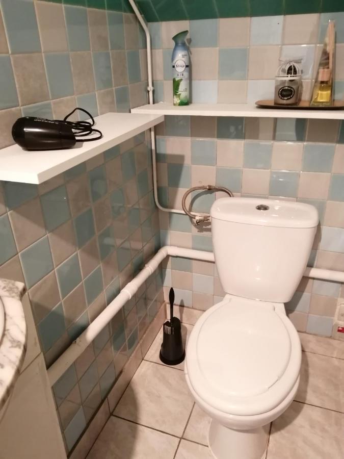 appartement type f2 proche PARIS 25 KM Andilly  Extérieur photo