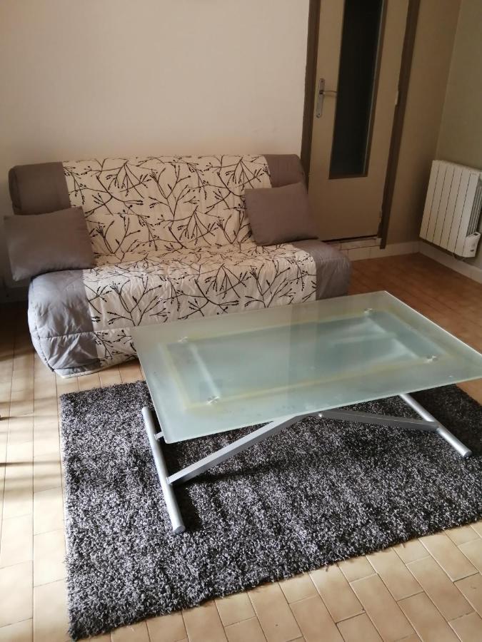 appartement type f2 proche PARIS 25 KM Andilly  Extérieur photo